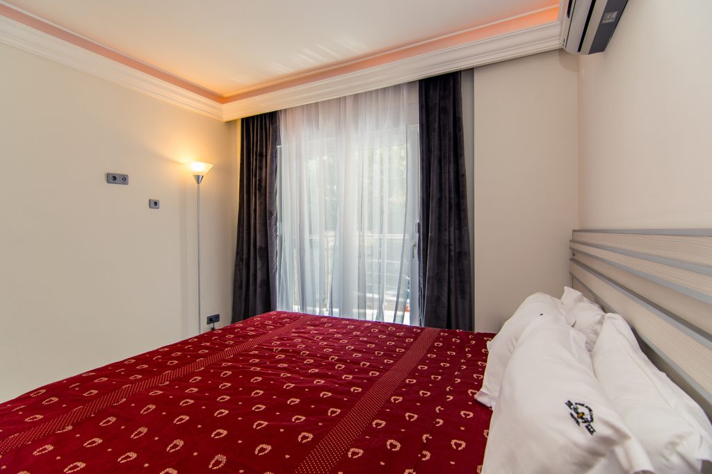 3 no DENİZ MANZARALI APART