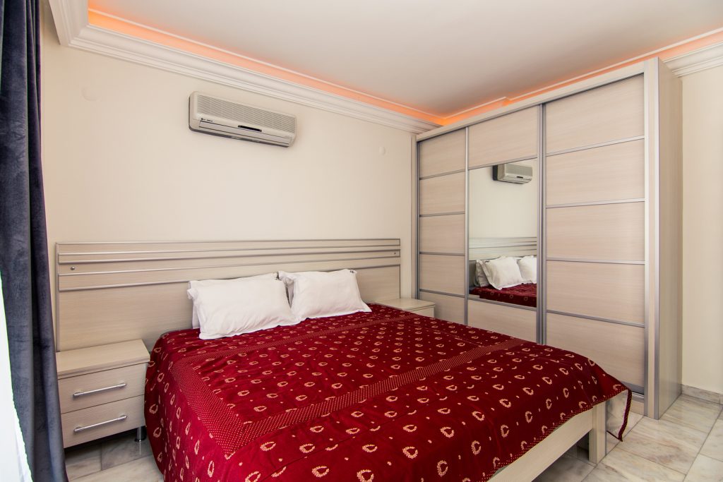 3 no DENİZ MANZARALI APART