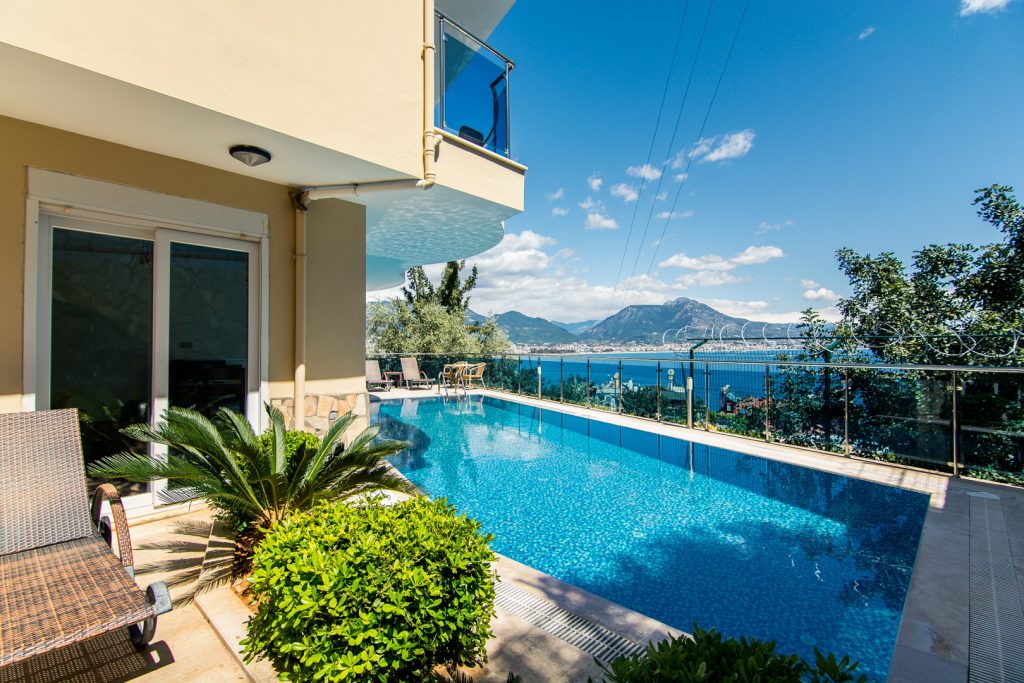 3 no DENİZ MANZARALI APART