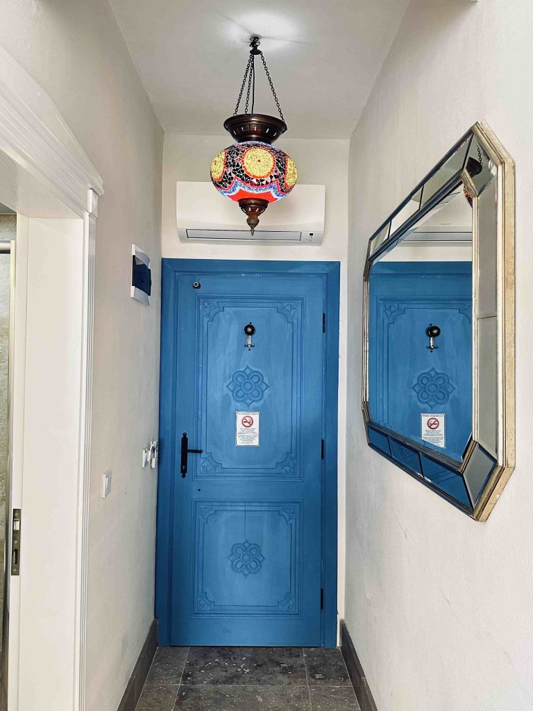 19 FINGER LIME DELUXE ROOM