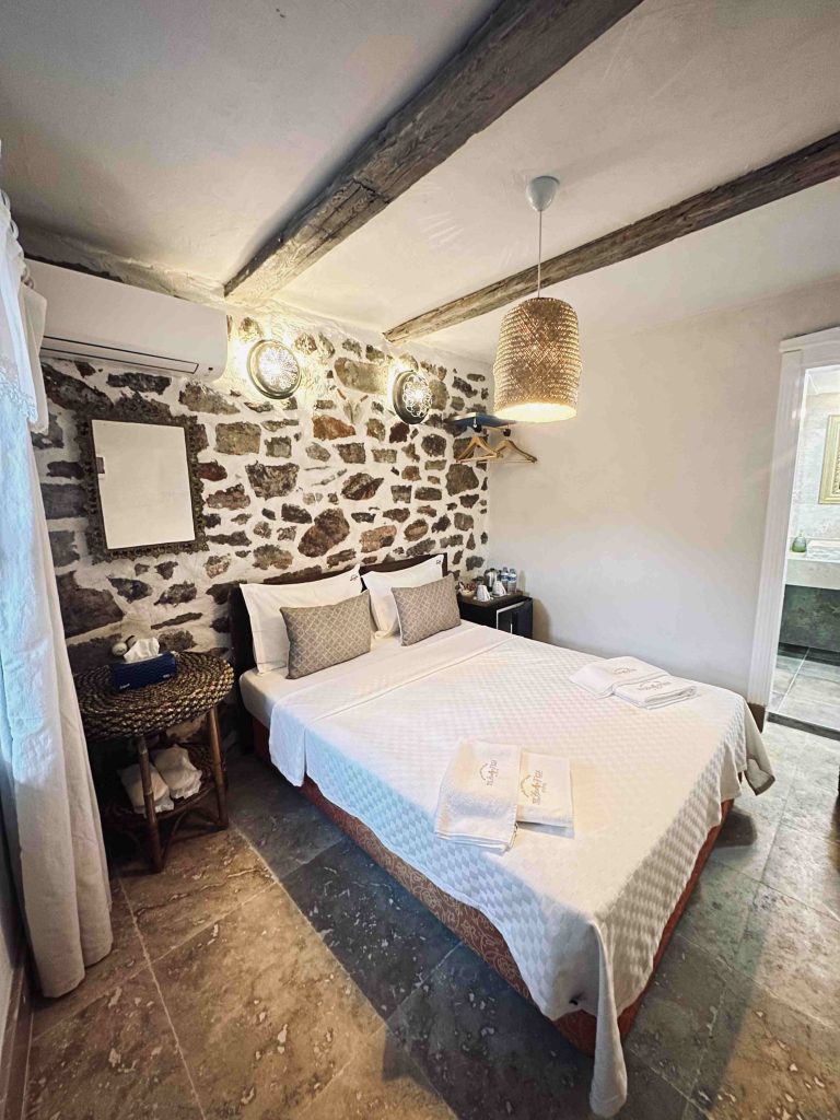 14 KUMQUAT STANDART ROOM