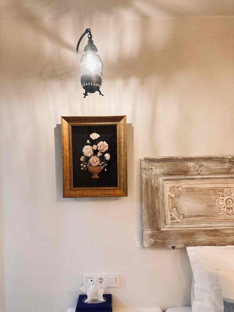 17 TANGOR DELUXE ROOM