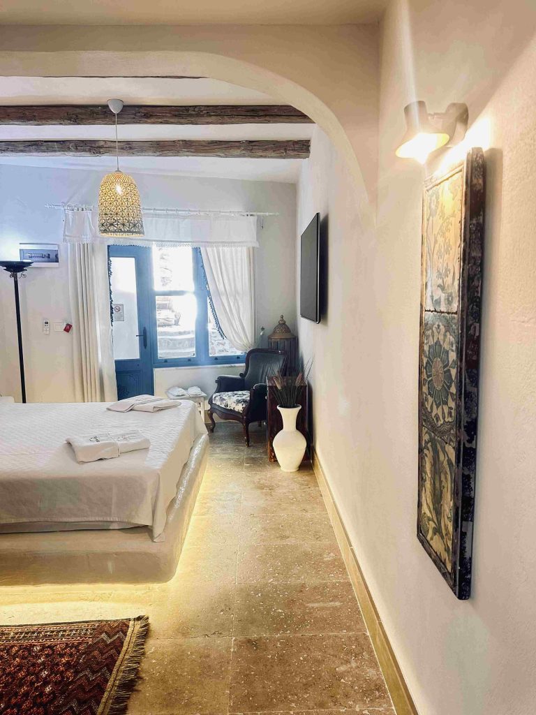 16 SATSUMA DELUXE ROOM