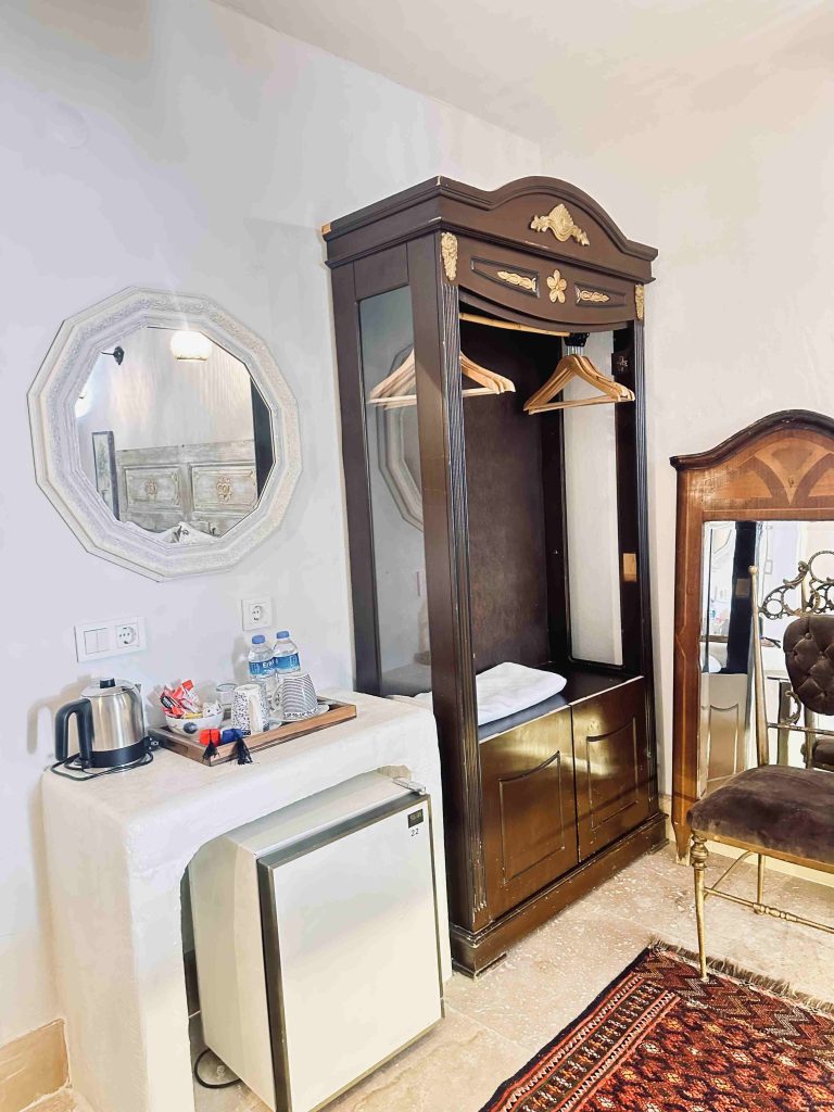 16 SATSUMA DELUXE ROOM