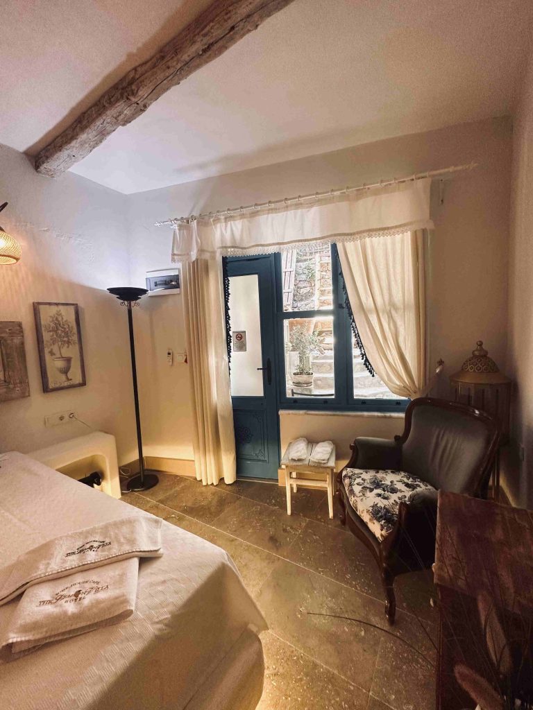 16 SATSUMA DELUXE ROOM