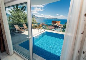 no 2 SEA VIEW APARTMENT