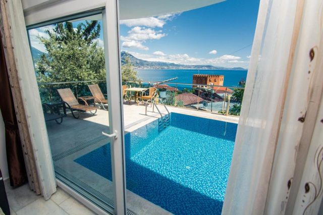 no 2 SEA VIEW APARTMENT