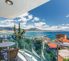 no 4 SEA VIEW APARTMENT