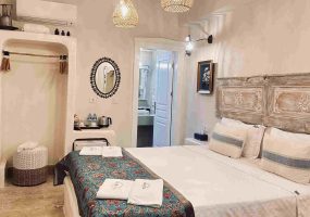 17 TANGOR DELUXE ROOM