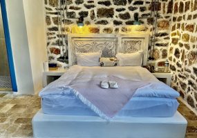 13 POMELO DELUXE ROOM