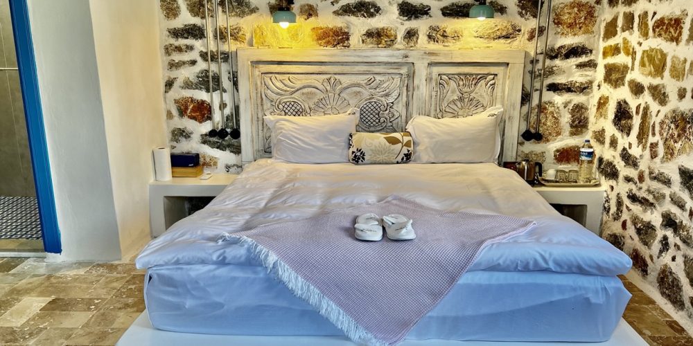 13 POMELO DELUXE ROOM