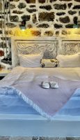 13 POMELO DELUXE ROOM