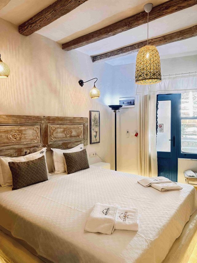 16 SATSUMA DELUXE ROOM