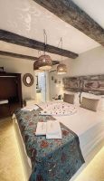21 PINK LEMON DELUXE ROOM