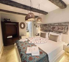 21 PEMBE LİMON DELUXE ODA