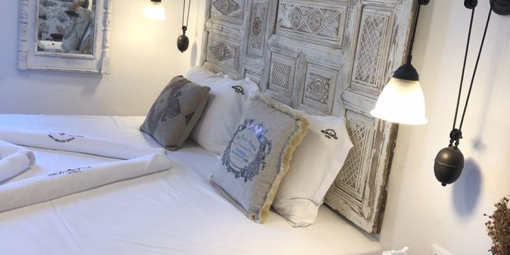 10 BITTER ORANGE DELUXE ROOM