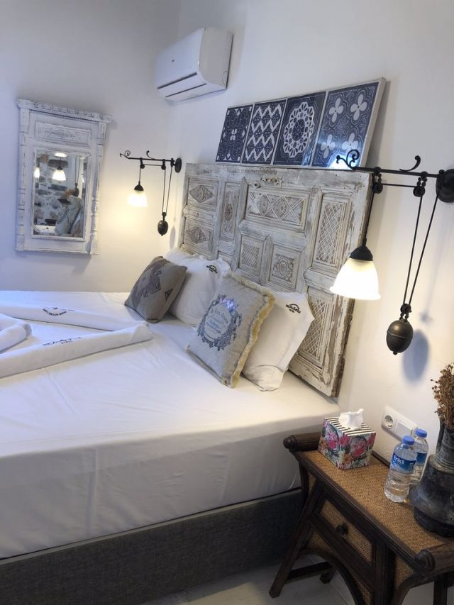 10 BITTER ORANGE DELUXE ROOM