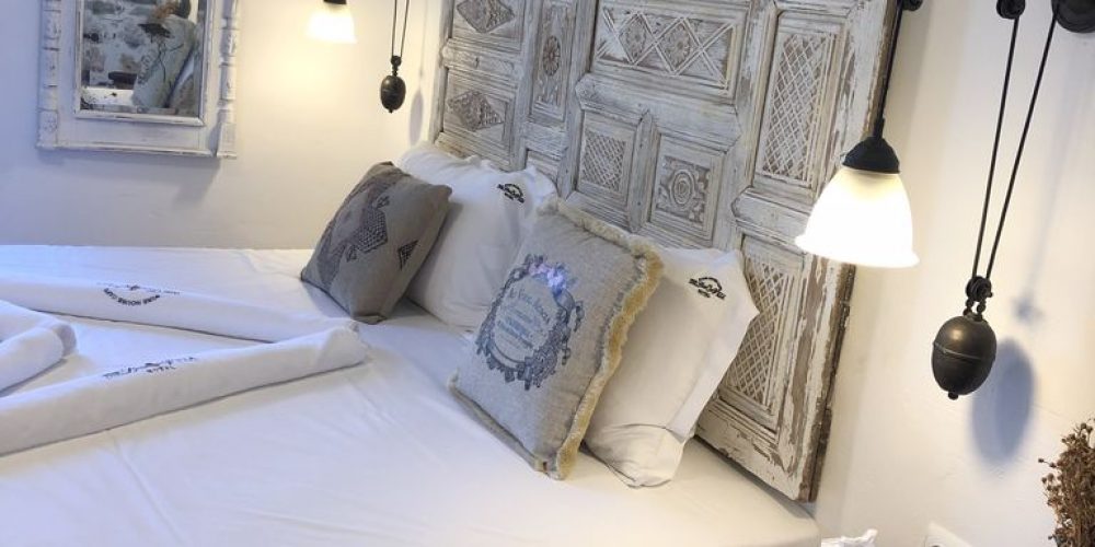 10 BITTER ORANGE DELUXE ROOM