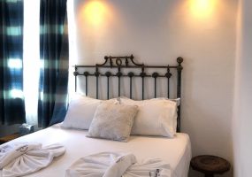 11 TANGERINA DELUXE ROOM