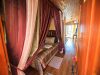 9 CITRUS ROYAL SUIT ROOM