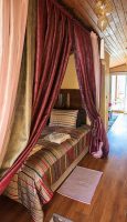9 CITRUS ROYAL SUIT ROOM